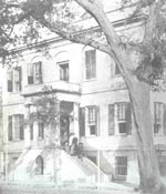 Sketch of the Wayne-Gordon House prior to 1886. &copy; GSUSA. All rights reserved.
