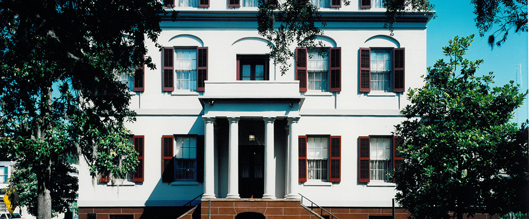 The entrance to the Juliette Gordon Low Birthplace